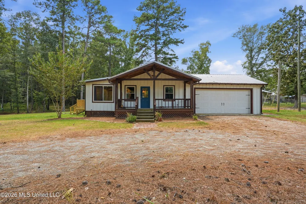199 Easy Street Braxton, MS 39044