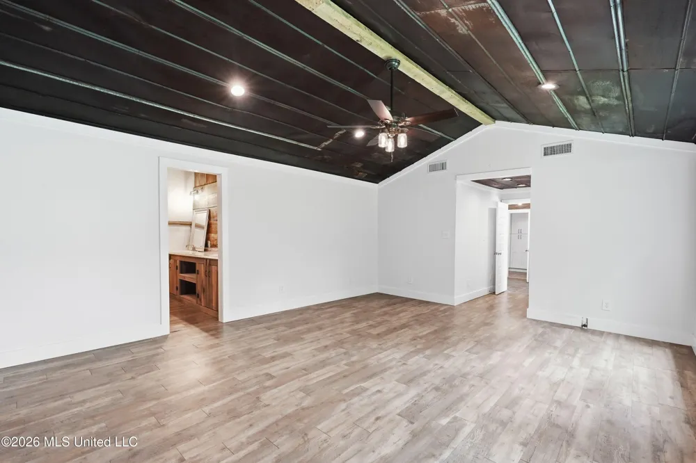199 Easy Street Braxton, MS 39044