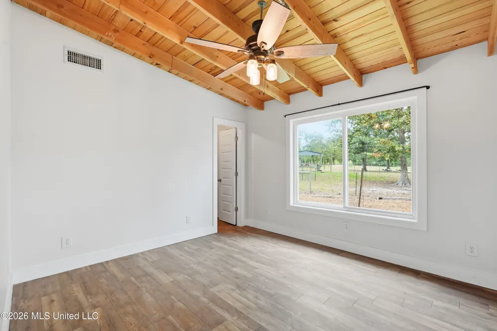 199 Easy Street Braxton, MS 39044