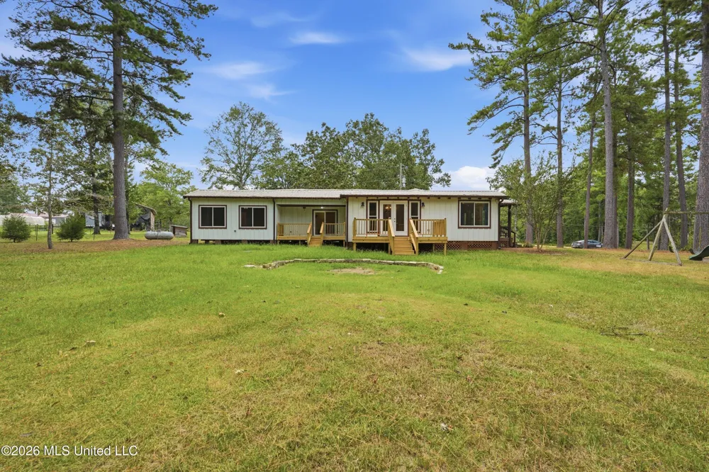 199 Easy Street Braxton, MS 39044