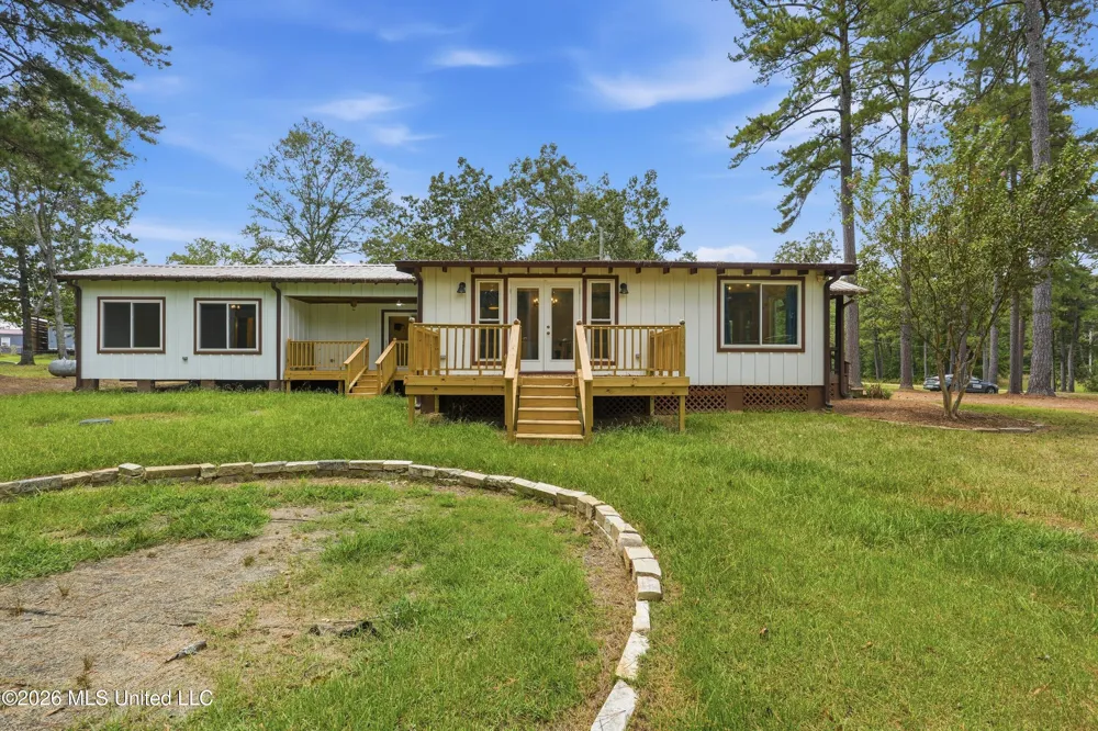199 Easy Street Braxton, MS 39044