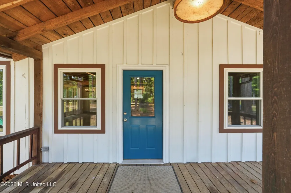 199 Easy Street Braxton, MS 39044