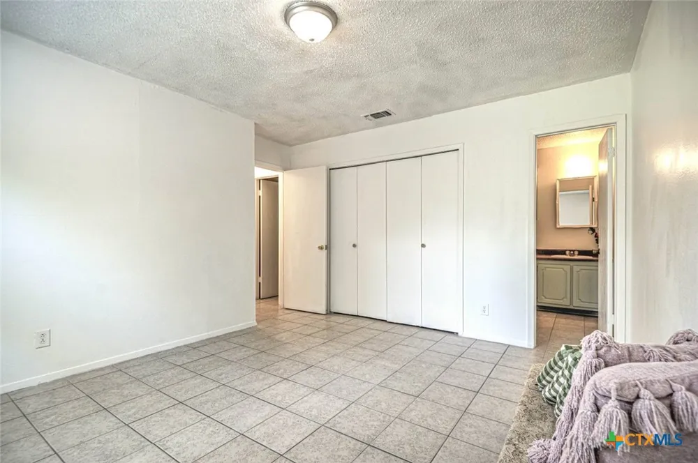 2116 Coach Drive Killeen, TX 76543