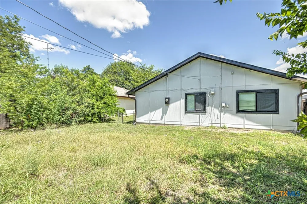 2116 Coach Drive Killeen, TX 76543