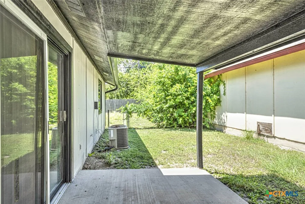 2116 Coach Drive Killeen, TX 76543