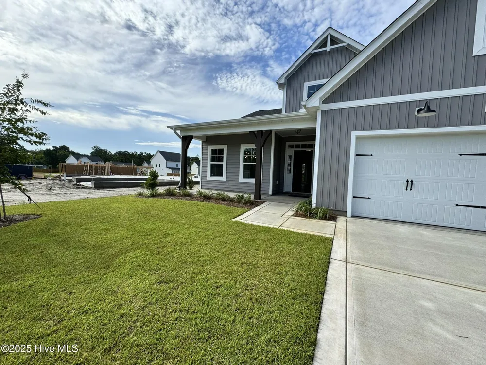 2729 Longleaf Pine Circle Leland, NC 28451