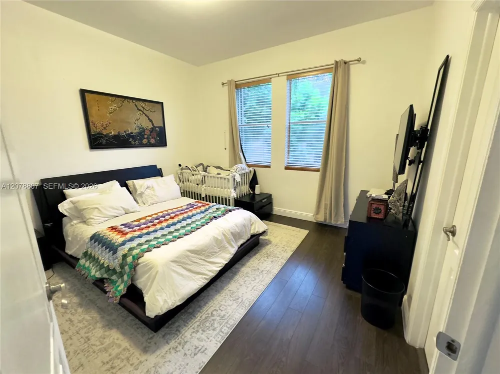 3047 Center St #7 Miami, FL 33133