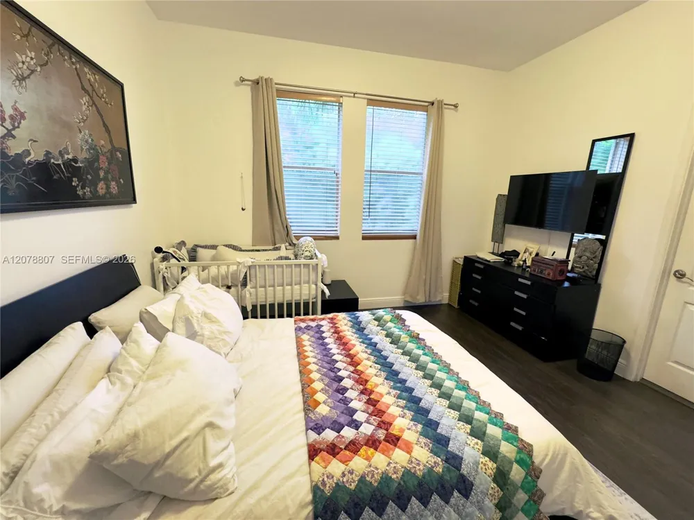 3047 Center St #7 Miami, FL 33133