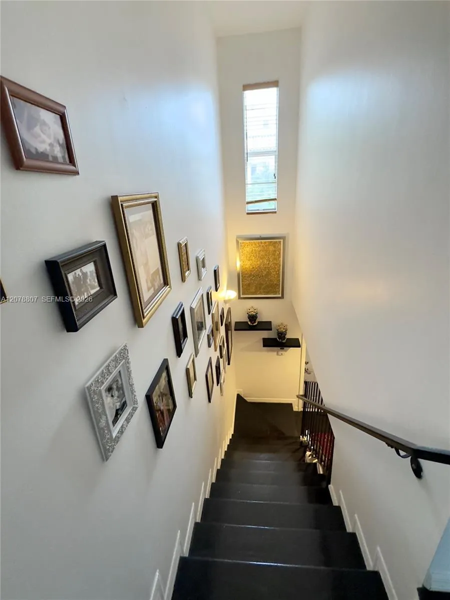 3047 Center St #7 Miami, FL 33133