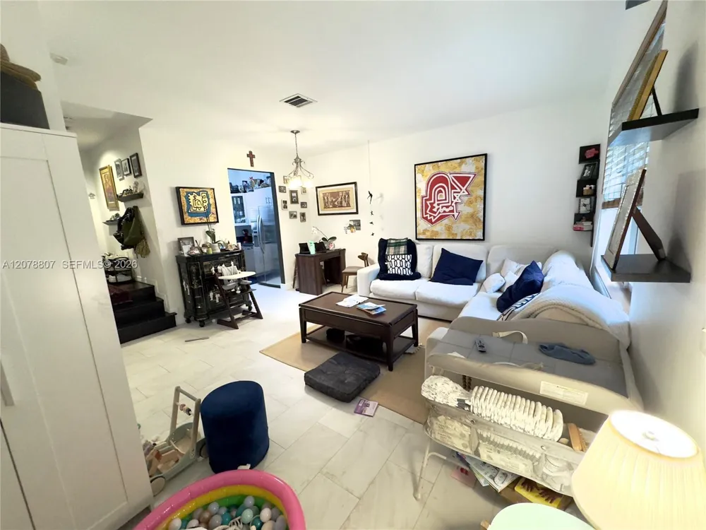 3047 Center St #7 Miami, FL 33133