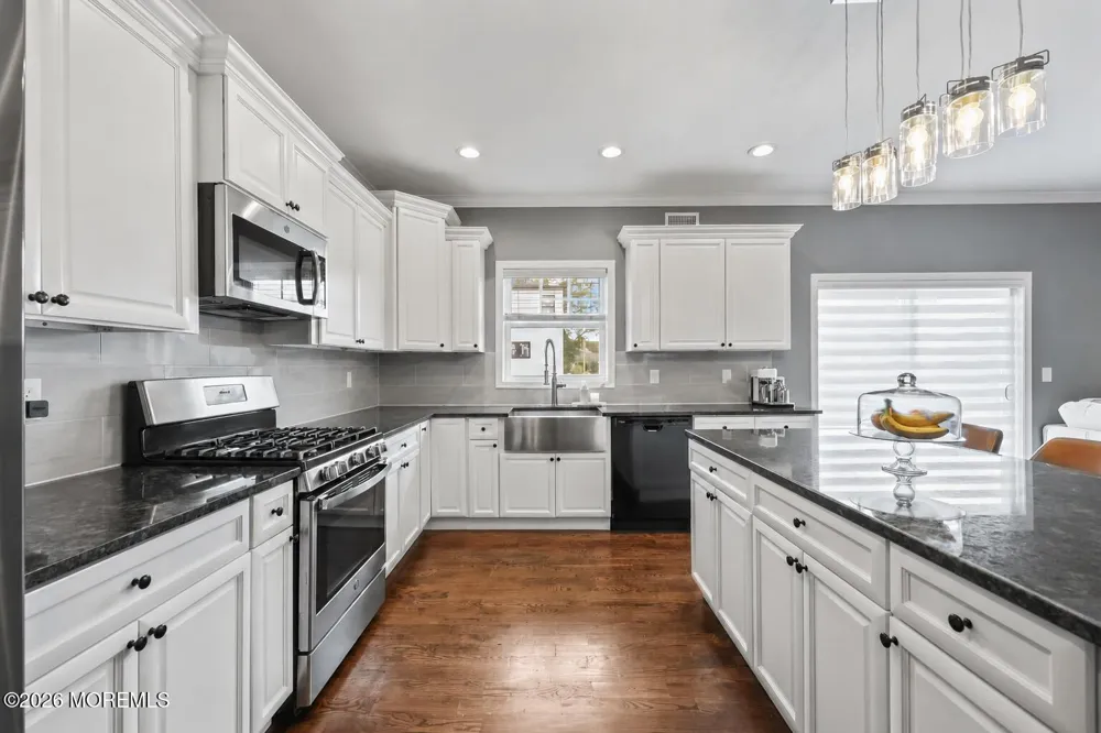 424 Morningside Avenue Union Beach, NJ 07735