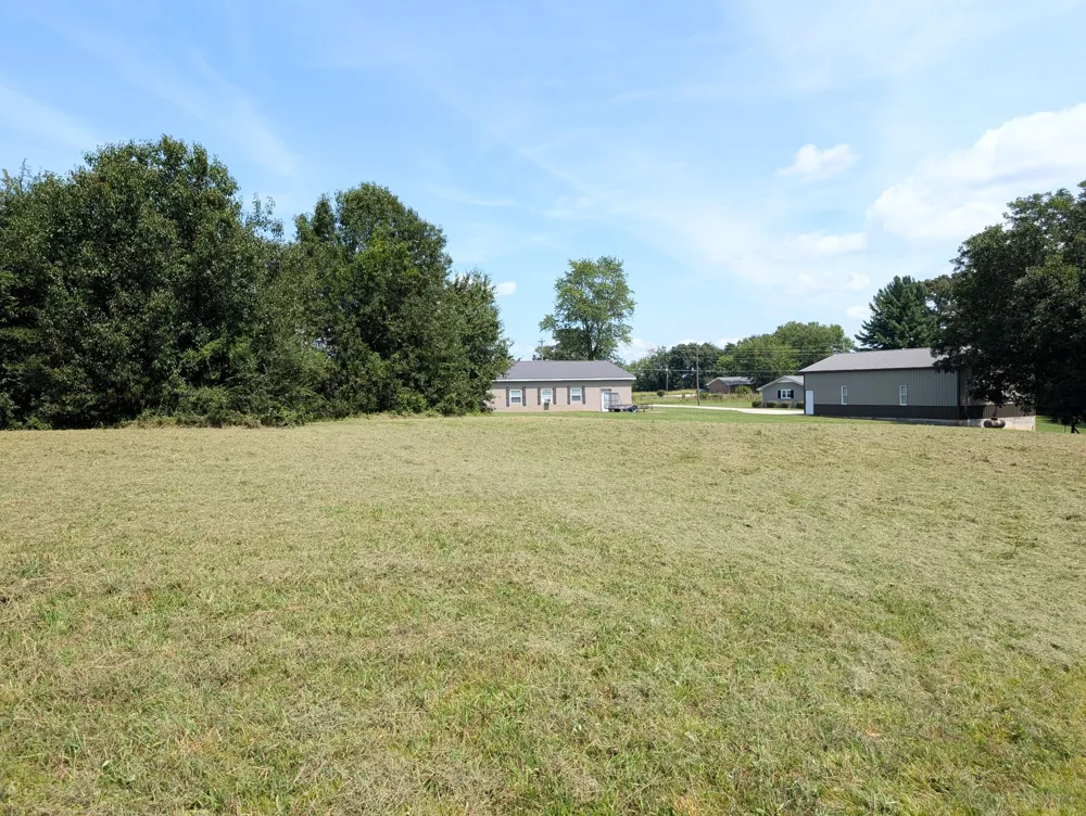 649 Blair Pond Rd Winchester, TN 37398
