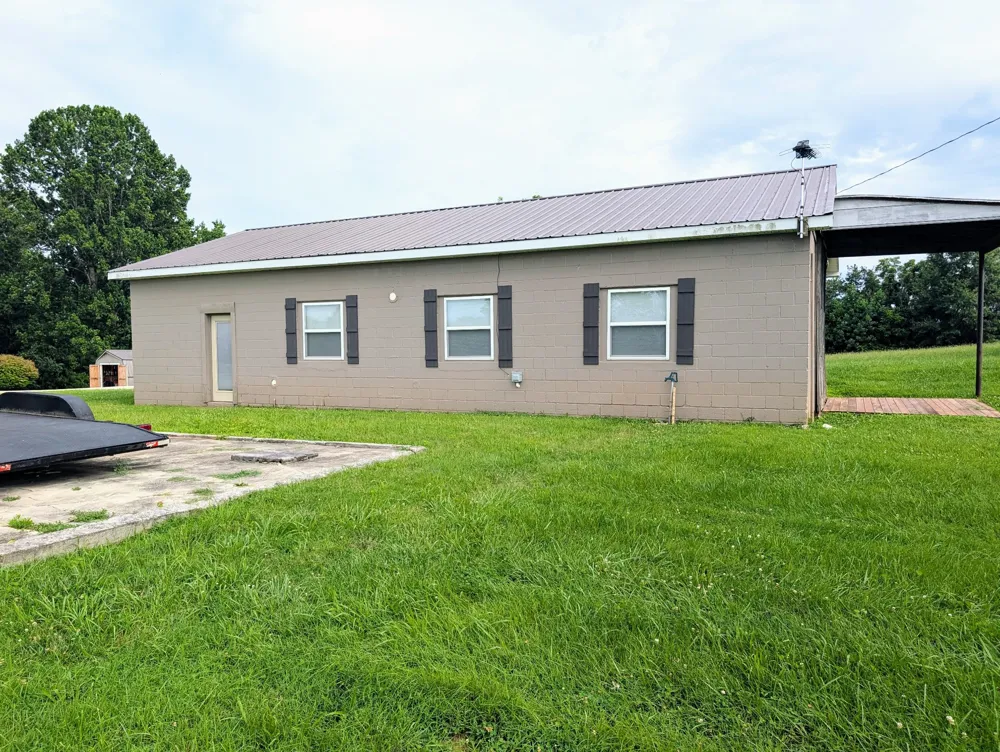 649 Blair Pond Rd Winchester, TN 37398