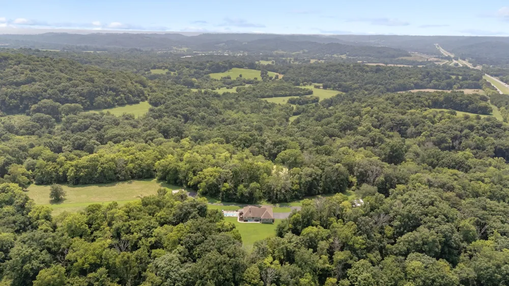 1600 Ledford Rd Lewisburg, TN 37091