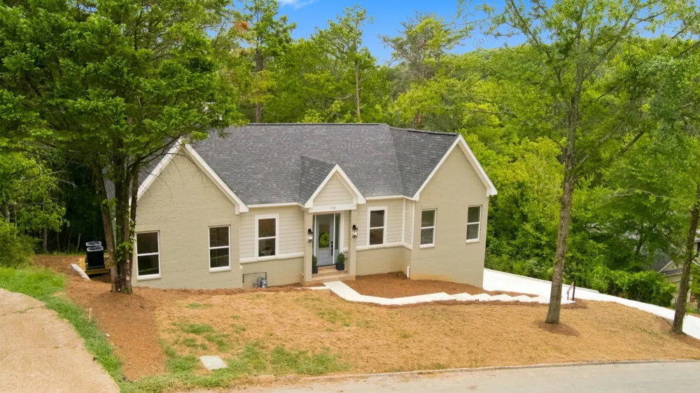 1721 Starboard Dr Hixson, TN 37343