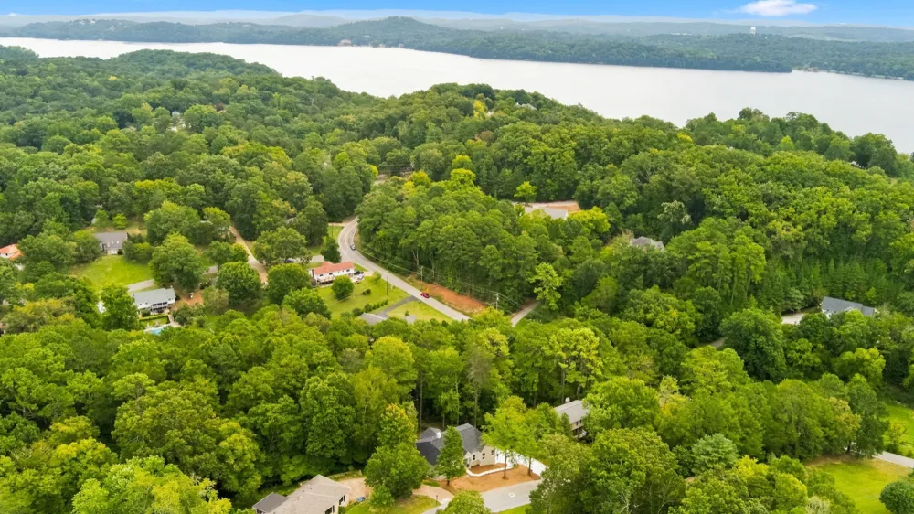1721 Starboard Dr Hixson, TN 37343