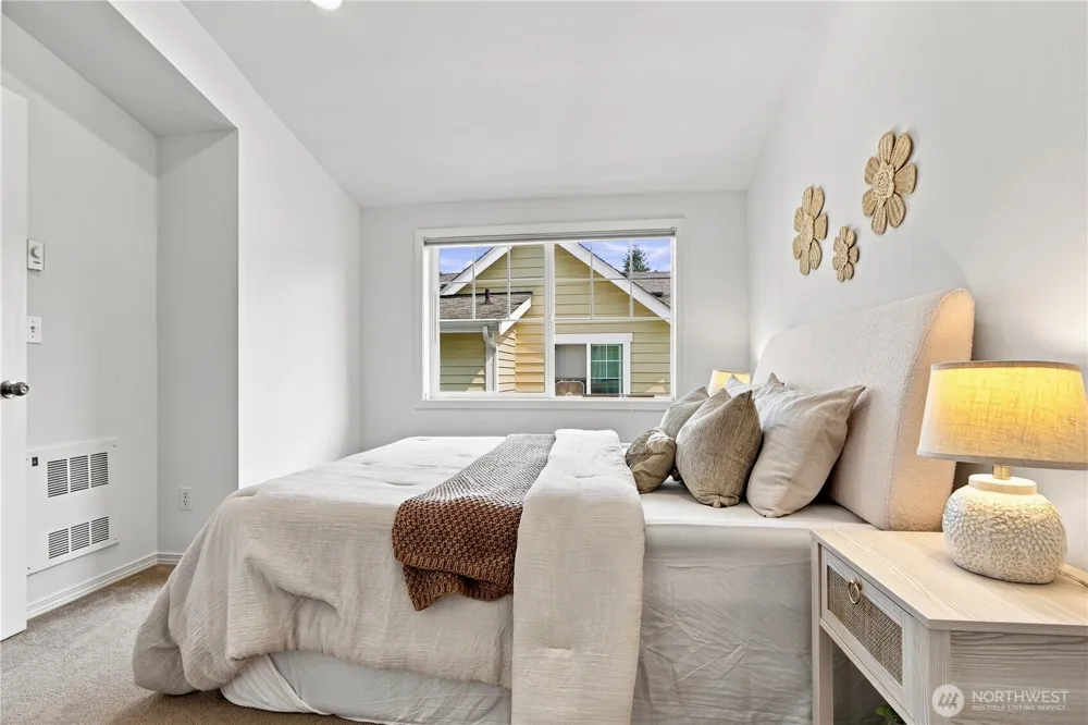 12307 10th Place NE #Unit C Seattle, WA 98125