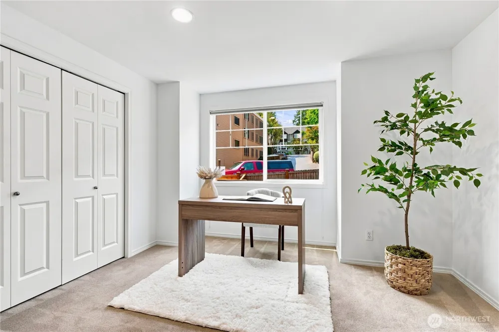12307 10th Place NE #Unit C Seattle, WA 98125