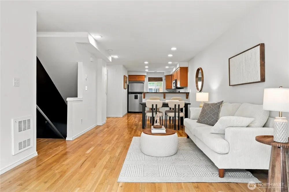 12307 10th Place NE #Unit C Seattle, WA 98125