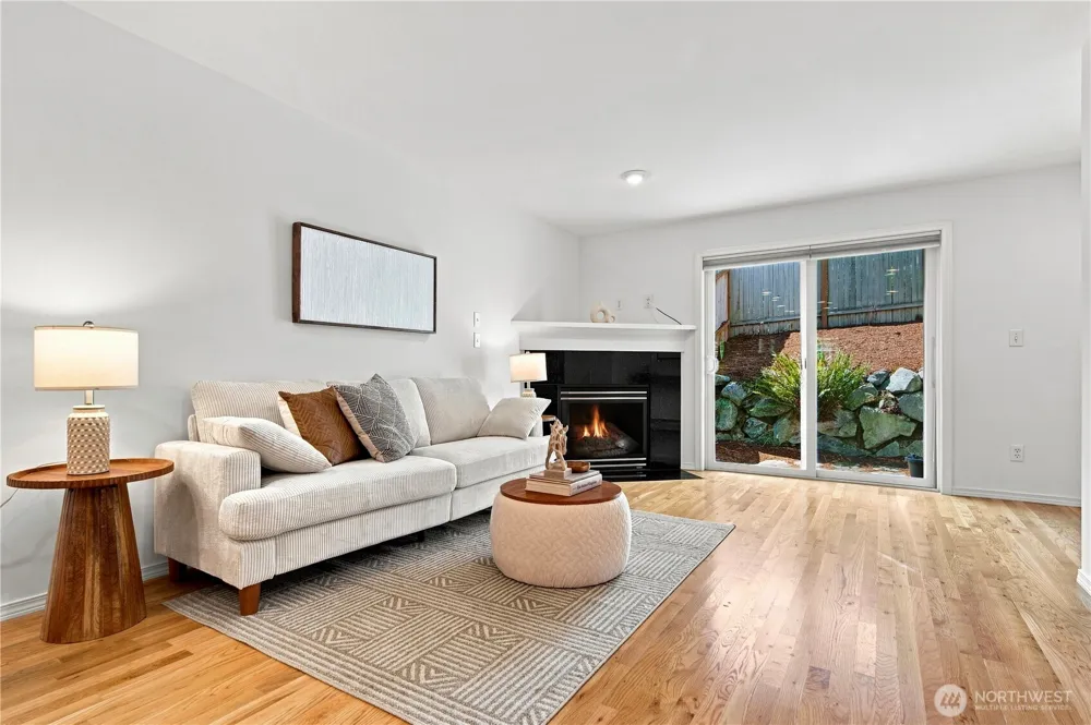 12307 10th Place NE #Unit C Seattle, WA 98125