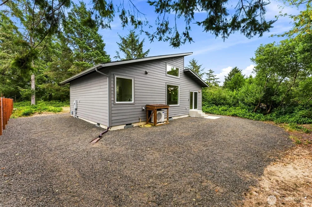 435 Orion Avenue SW Ocean Shores, WA 98569