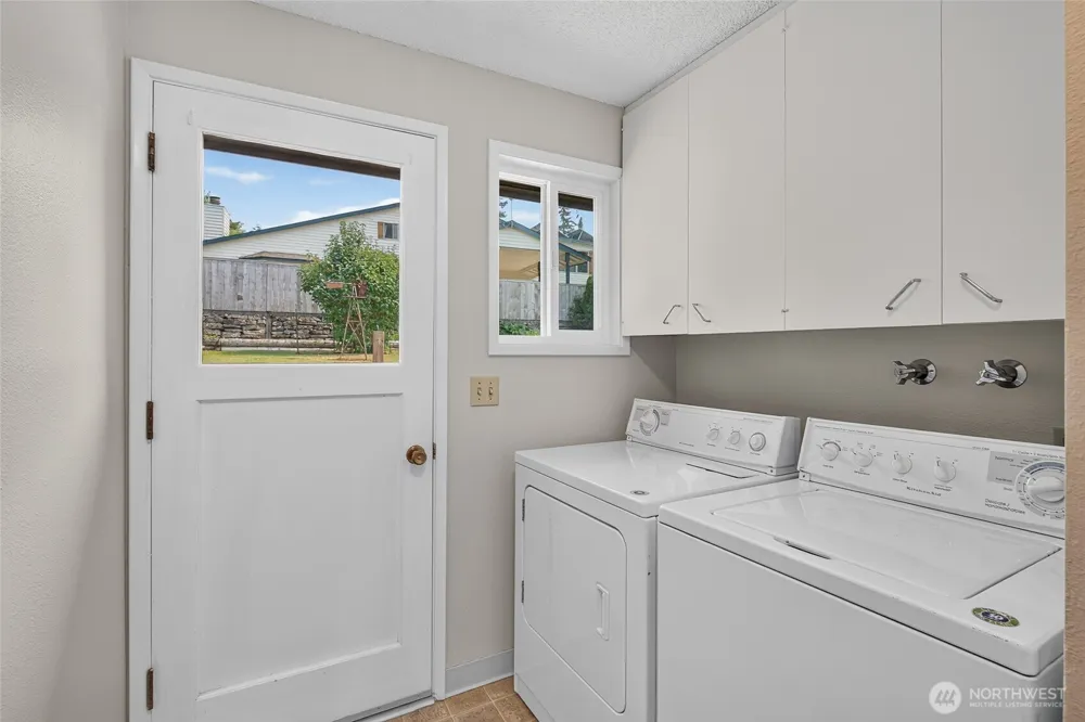 2428 Crestline Drive Bellingham, WA 98229
