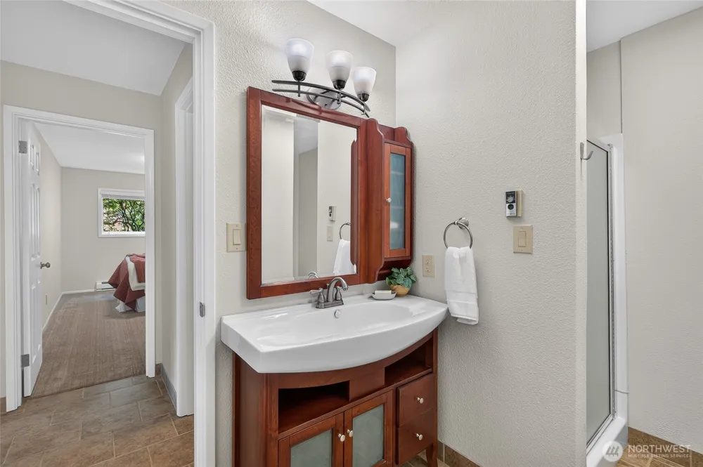2428 Crestline Drive Bellingham, WA 98229
