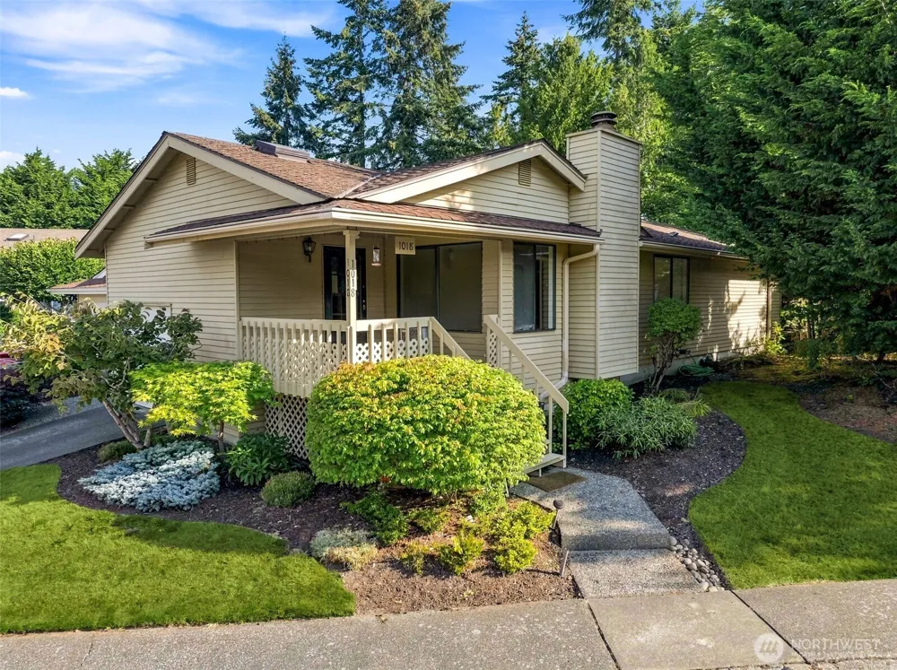 1018 S 244th Pl Des Moines, WA 98198