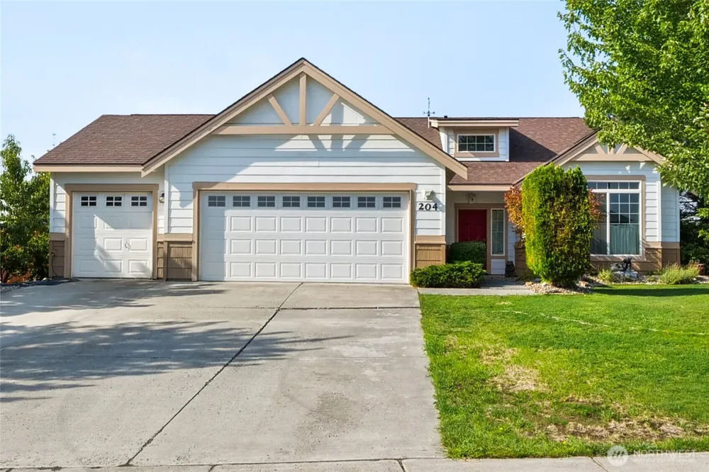204 Wellington Street Moses Lake, WA 98837