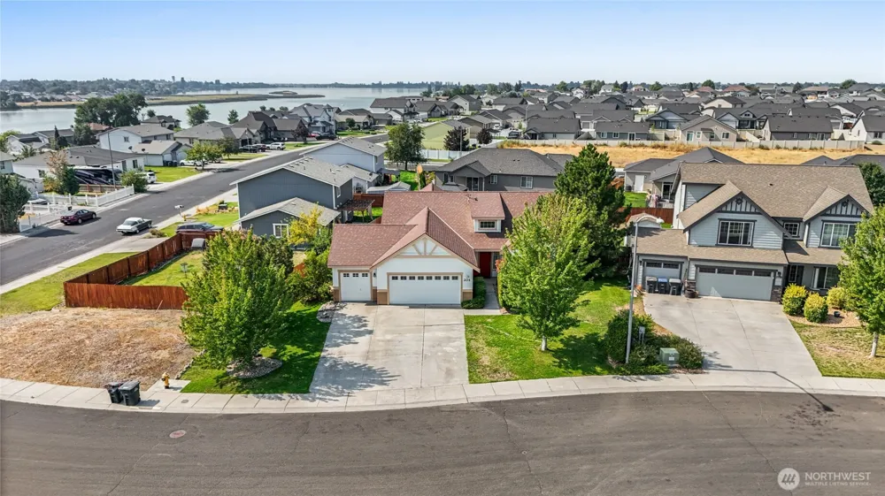 204 Wellington Street Moses Lake, WA 98837