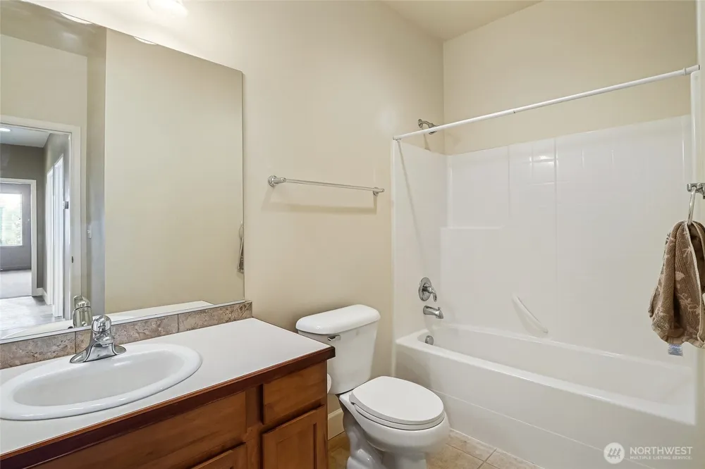 204 Wellington Street Moses Lake, WA 98837