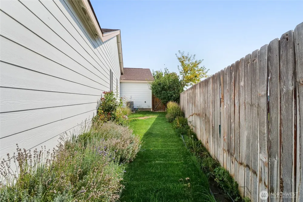 204 Wellington Street Moses Lake, WA 98837