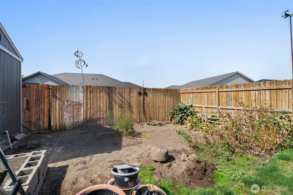 204 Wellington Street Moses Lake, WA 98837