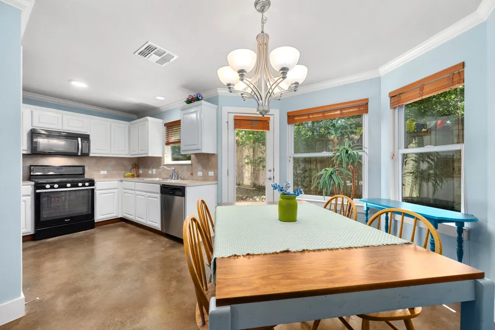 4413 Barrow Avenue Austin, TX 78751