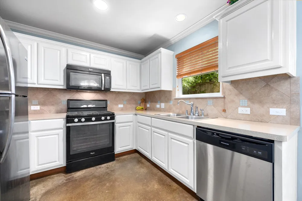 4413 Barrow Avenue Austin, TX 78751