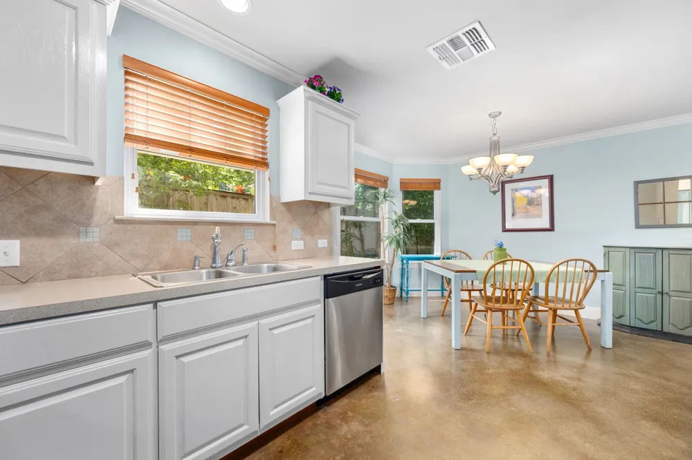 4413 Barrow Avenue Austin, TX 78751