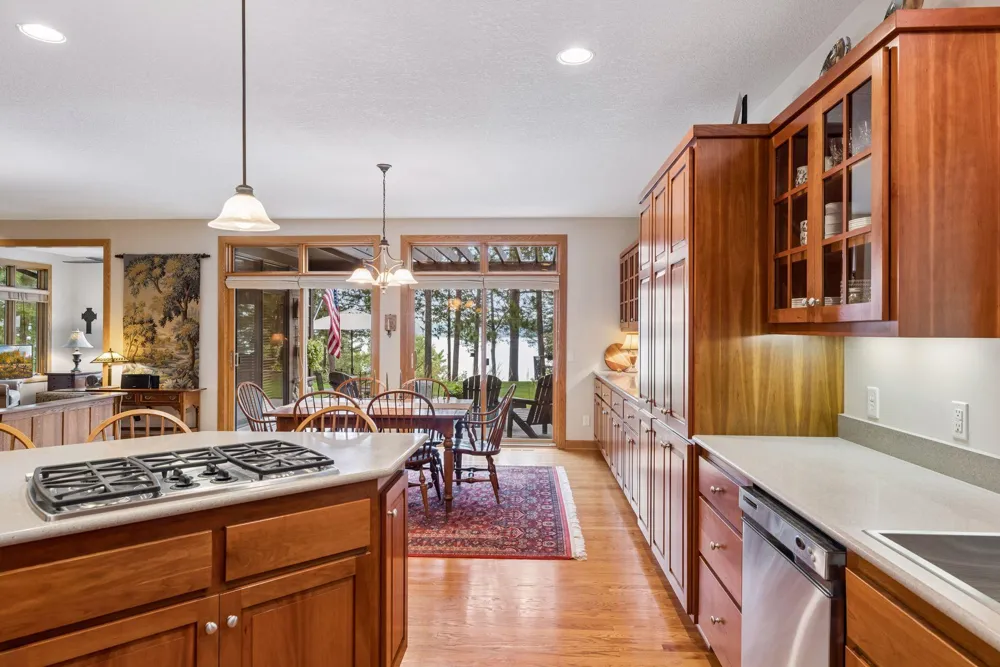 983 Quentin Avenue S Lakeland, MN 55043