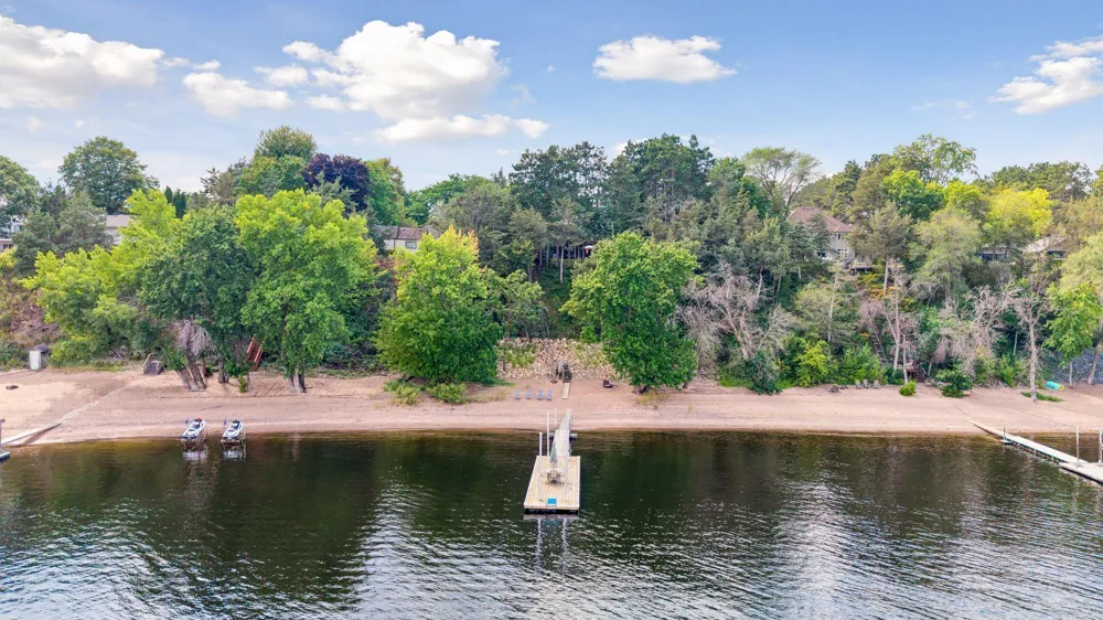 983 Quentin Avenue S Lakeland, MN 55043
