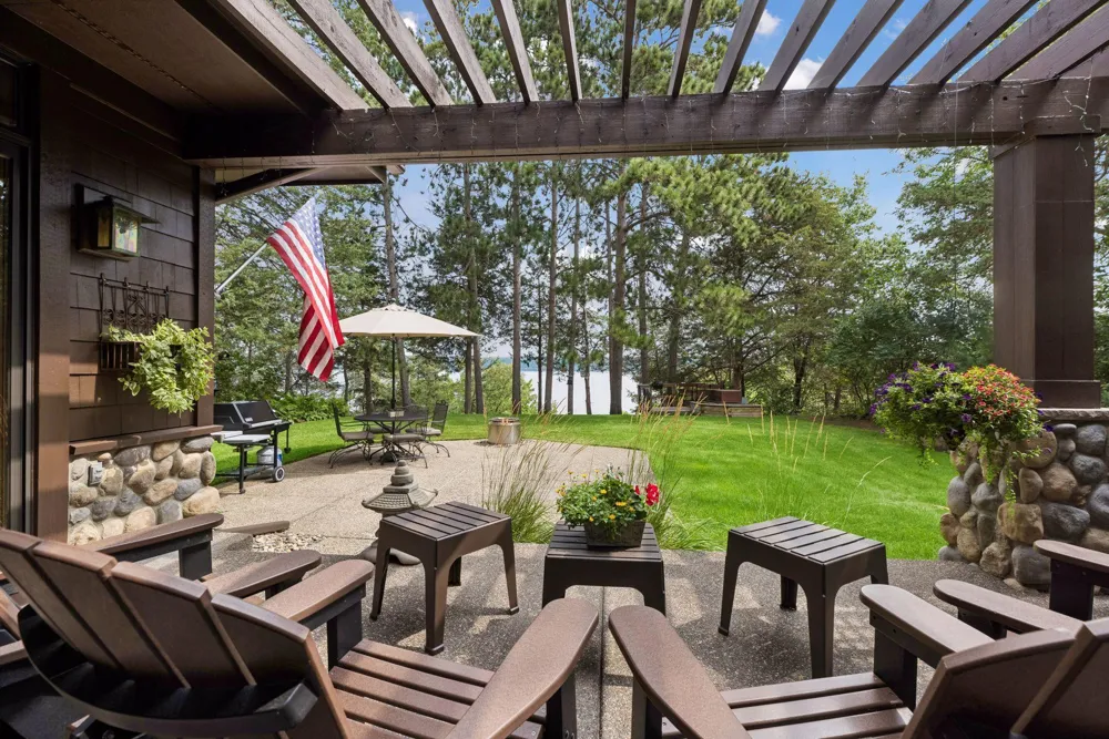 983 Quentin Avenue S Lakeland, MN 55043