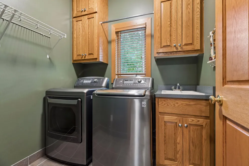 983 Quentin Avenue S Lakeland, MN 55043