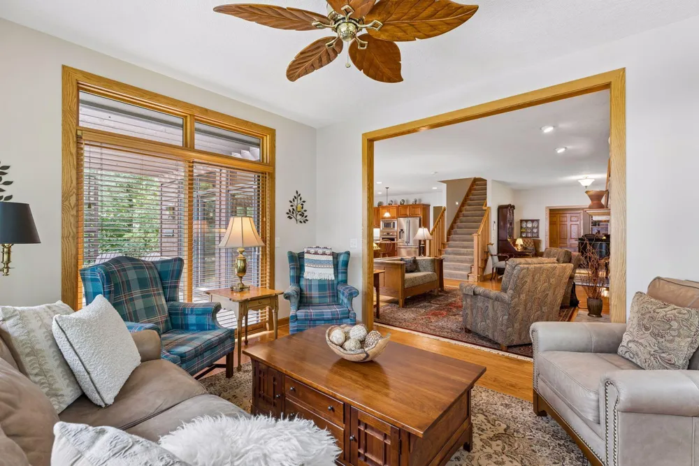 983 Quentin Avenue S Lakeland, MN 55043