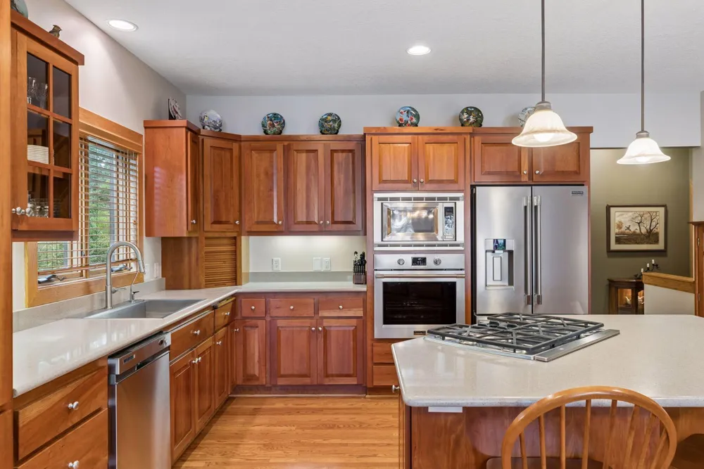 983 Quentin Avenue S Lakeland, MN 55043