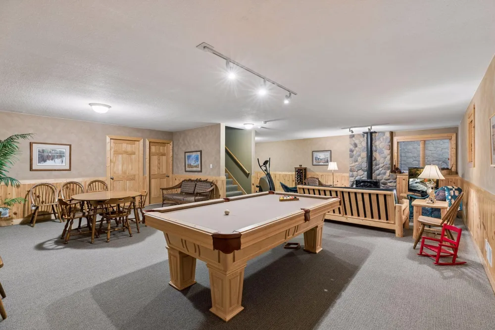983 Quentin Avenue S Lakeland, MN 55043