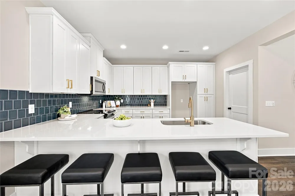 2211 W Seventh Avenue Gastonia, NC 28052