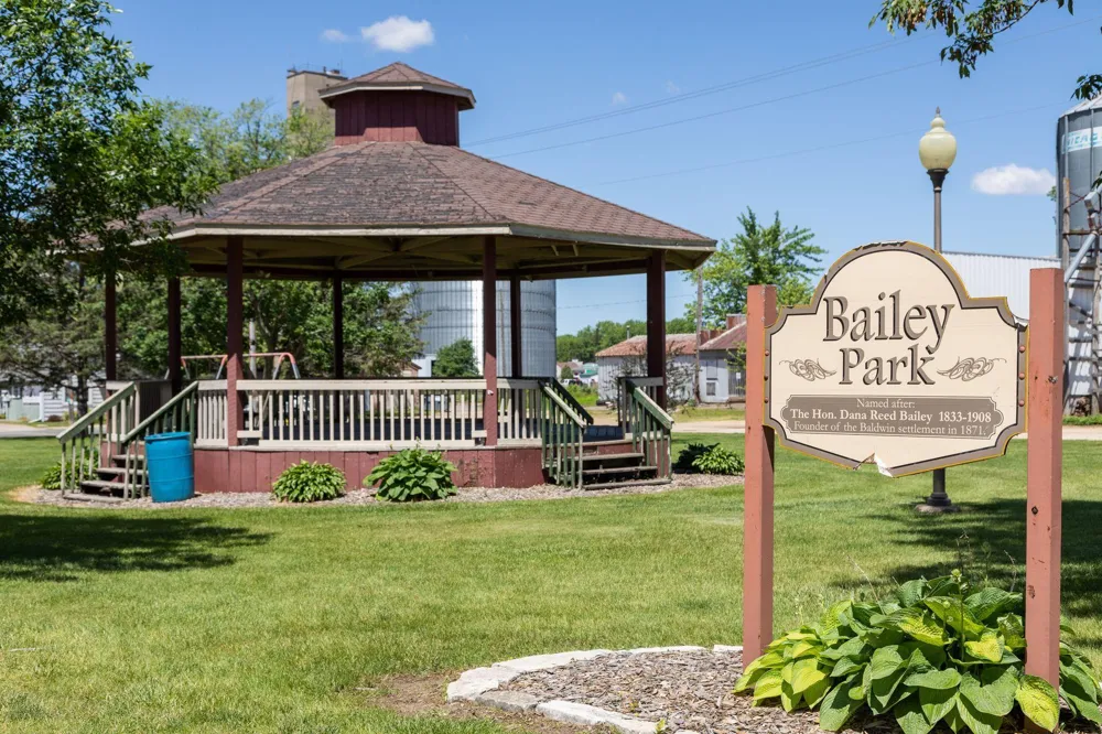 525 233rd Street Baldwin, WI 54002