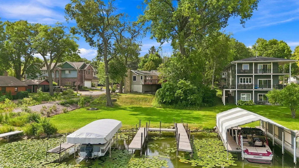 2149 Cardinal Lane Mound, MN 55364