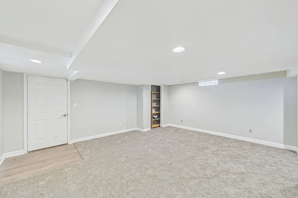 2149 Cardinal Lane Mound, MN 55364