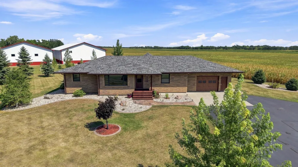 7030 110th Avenue S Sabin, MN 56580