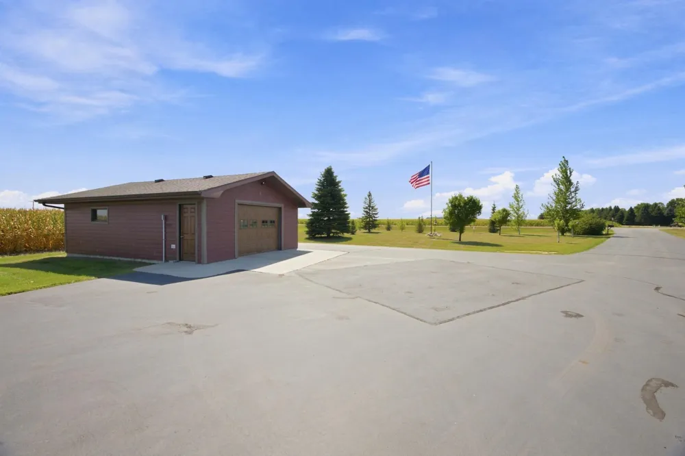 7030 110th Avenue S Sabin, MN 56580