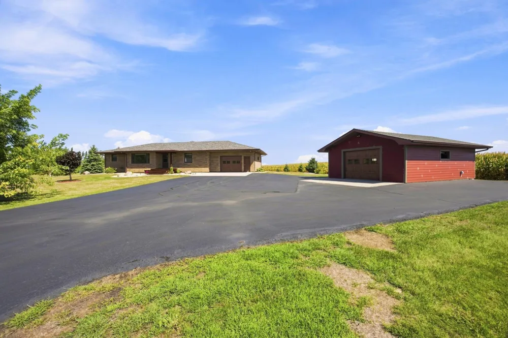 7030 110th Avenue S Sabin, MN 56580